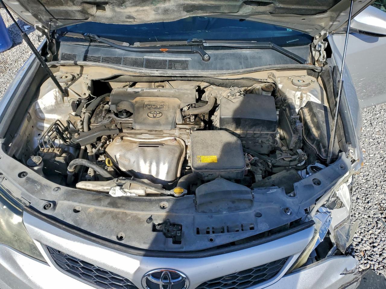 2014 TOYOTA CAMRY L photo 21