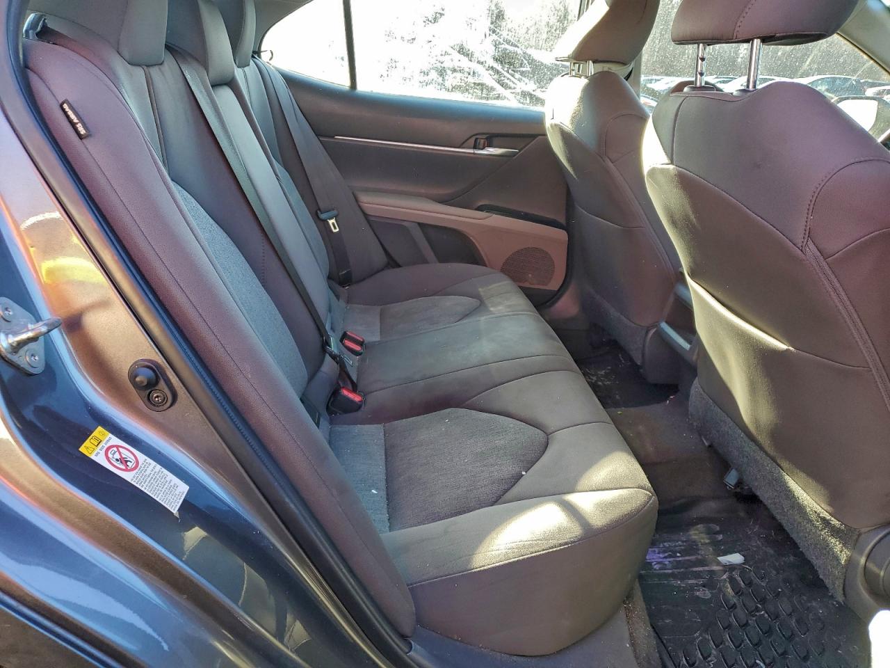 2019 TOYOTA CAMRY L photo 21
