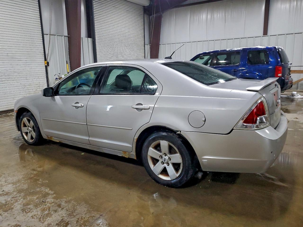 2007 FORD FUSION SE photo 2