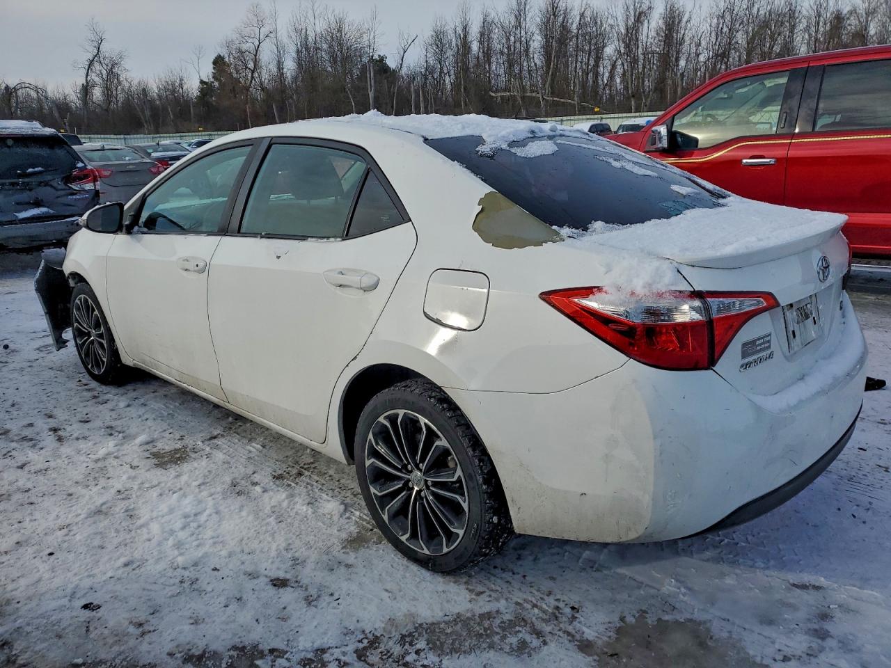 2015 TOYOTA COROLLA L photo 2