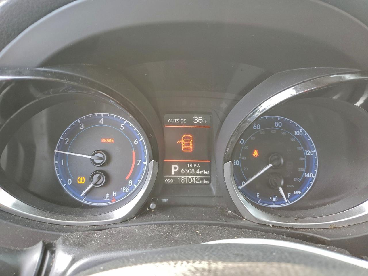 2015 TOYOTA COROLLA L photo 9