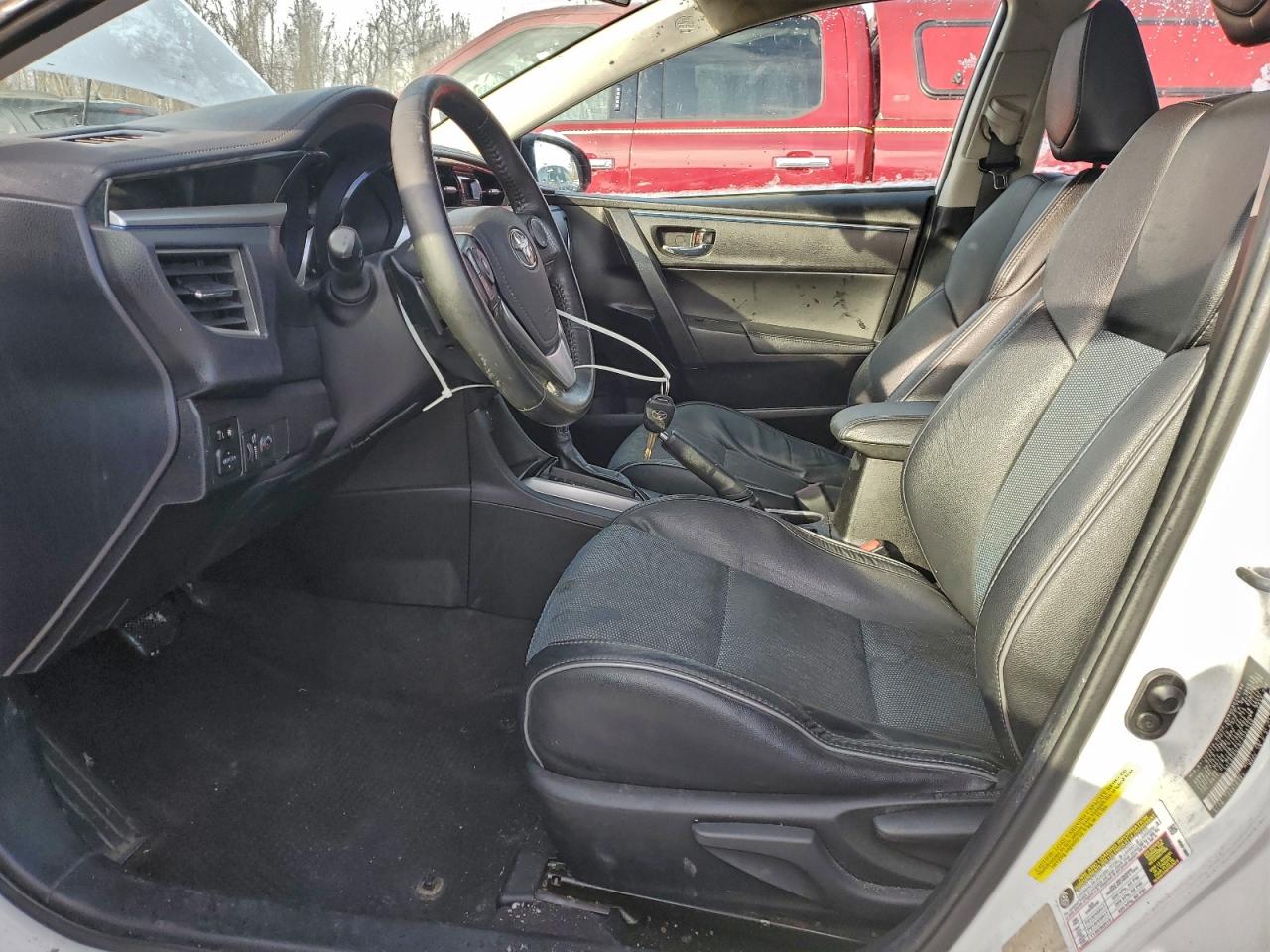 2015 TOYOTA COROLLA L photo 7