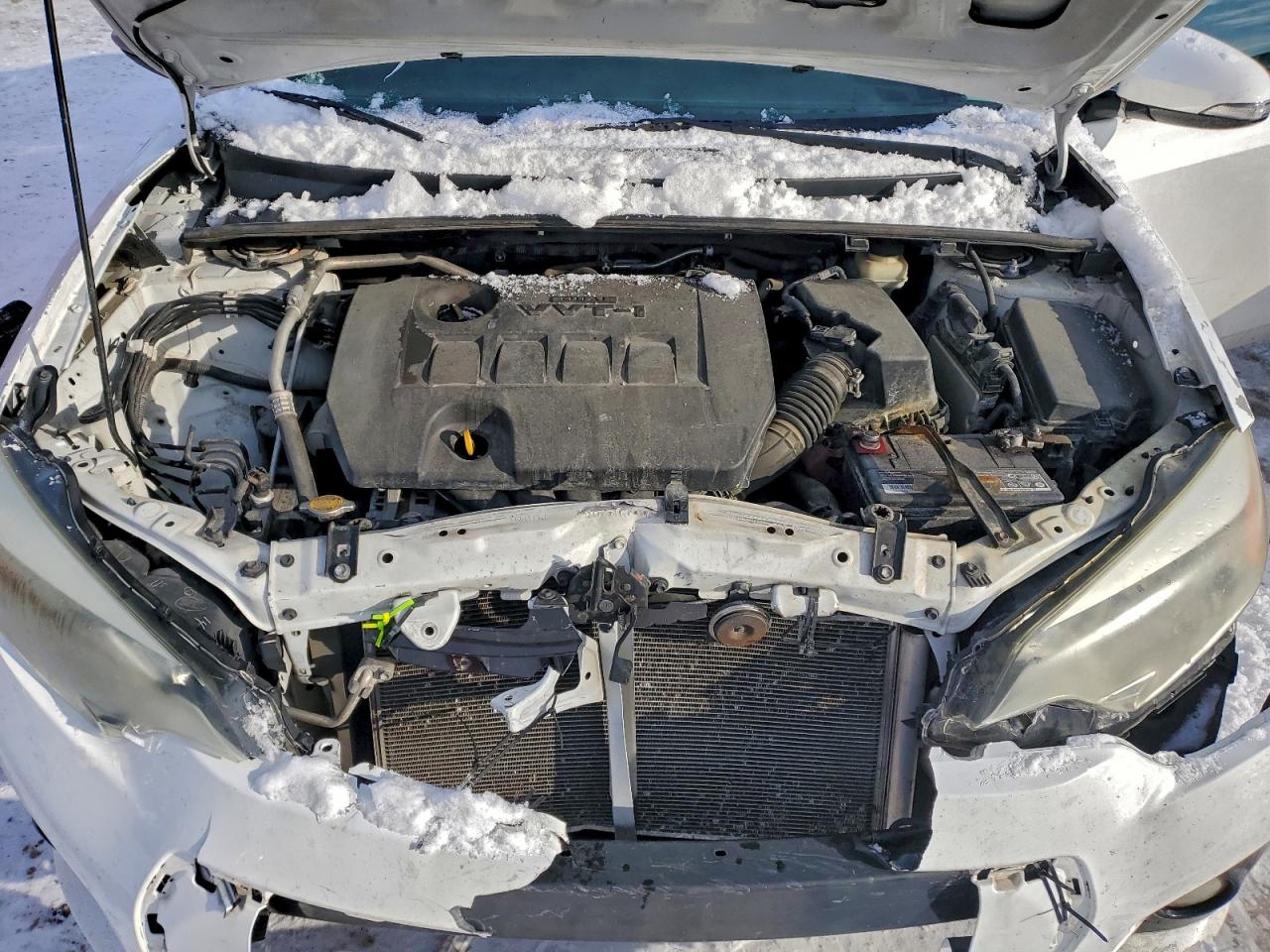 2015 TOYOTA COROLLA L photo 11