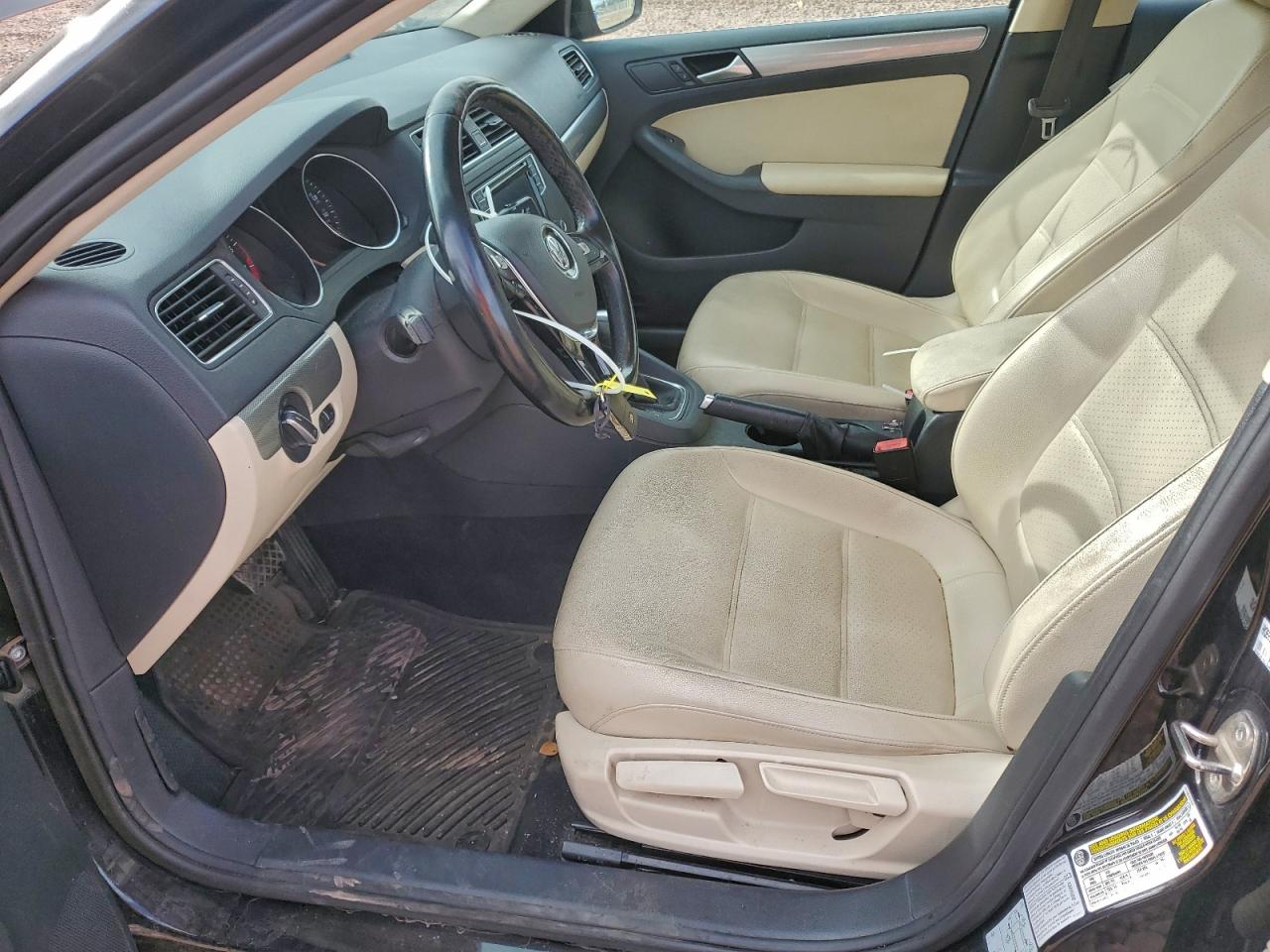 2017 VOLKSWAGEN JETTA SE photo 7