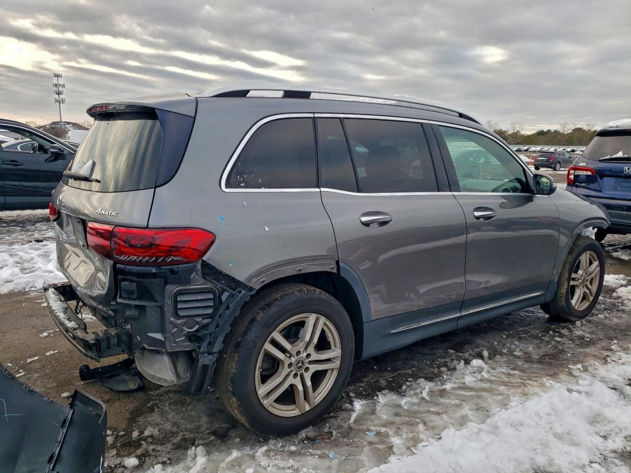 2021 MERCEDES-BENZ GLB 250 4MATIC photo 3