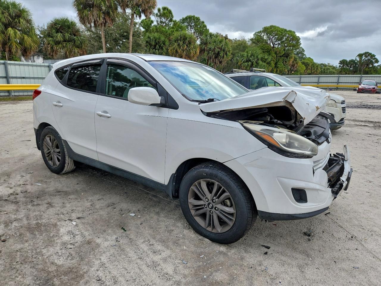 2015 HYUNDAI TUCSON GLS photo 7