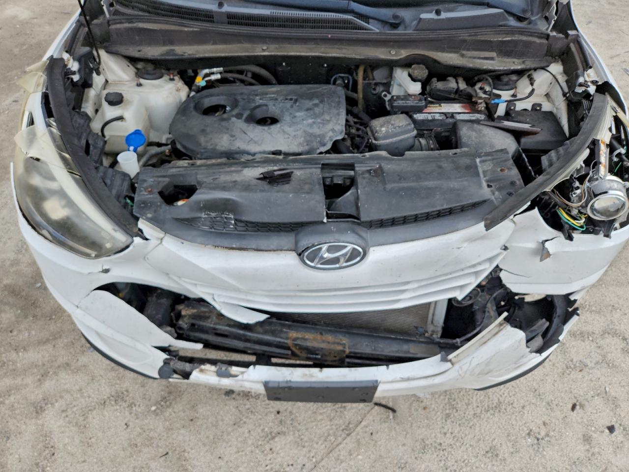 2015 HYUNDAI TUCSON GLS photo 23