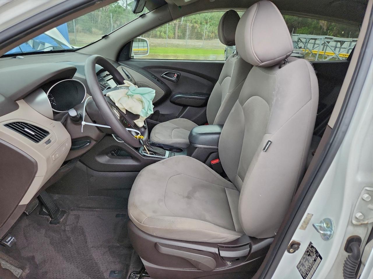 2015 HYUNDAI TUCSON GLS photo 13