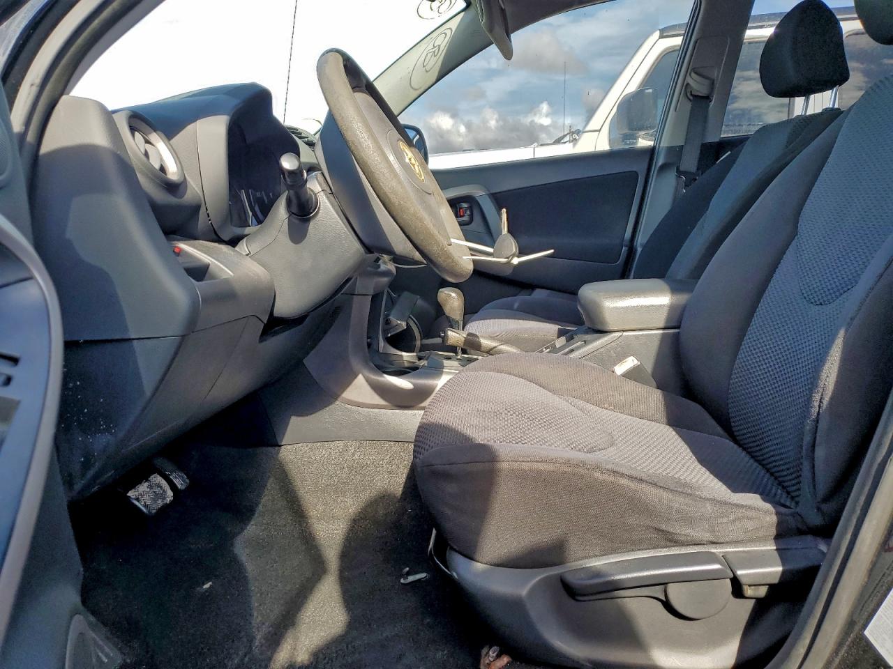 2007 TOYOTA RAV4 SPORT photo 7