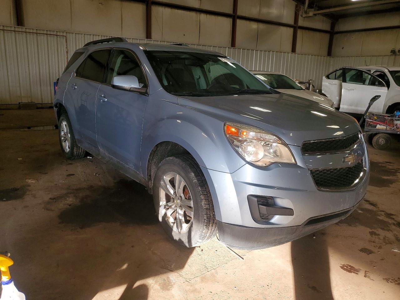 2015 CHEVROLET EQUINOX LT photo 4