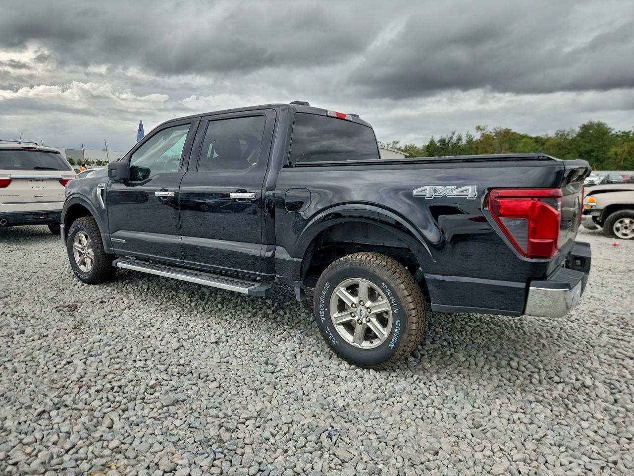 2024 FORD F150 XLT photo 4