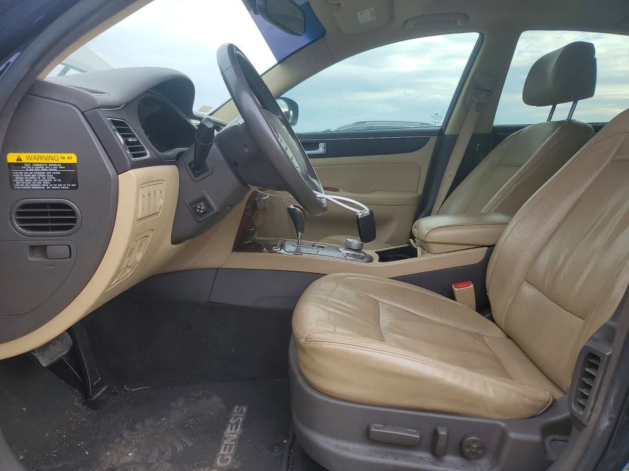 2012 HYUNDAI GENESIS 3.8L photo 13