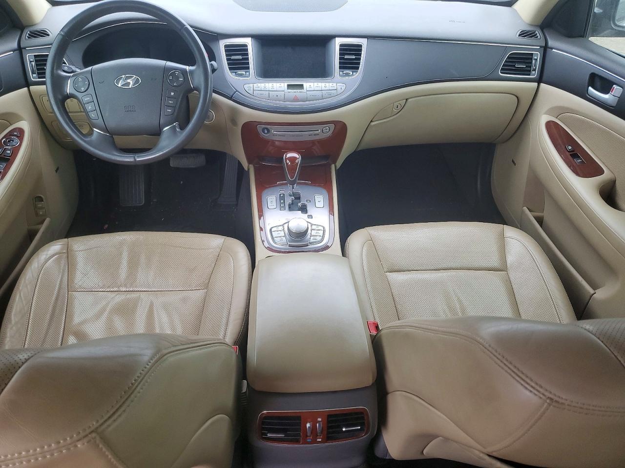 2012 HYUNDAI GENESIS 3.8L photo 15
