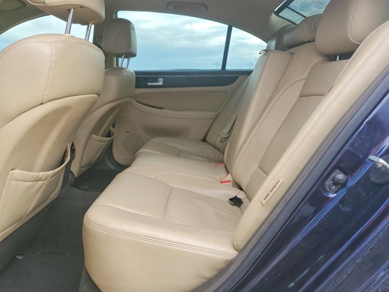 2012 HYUNDAI GENESIS 3.8L photo 19