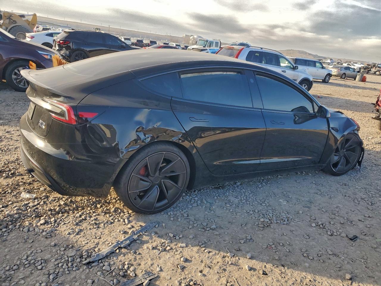 2024 TESLA MODEL 3 photo 3
