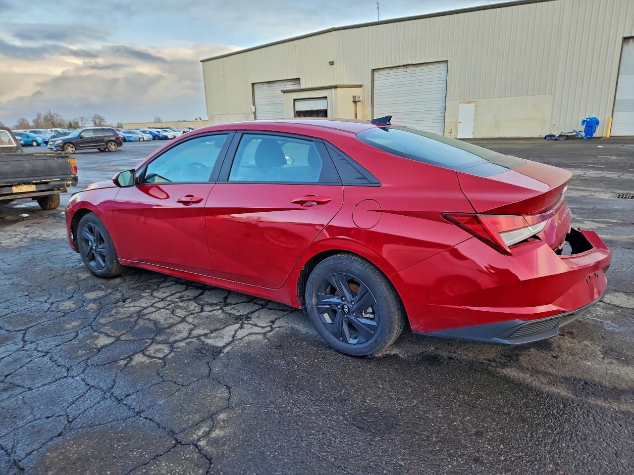 2023 HYUNDAI ELANTRA BLUE photo 2
