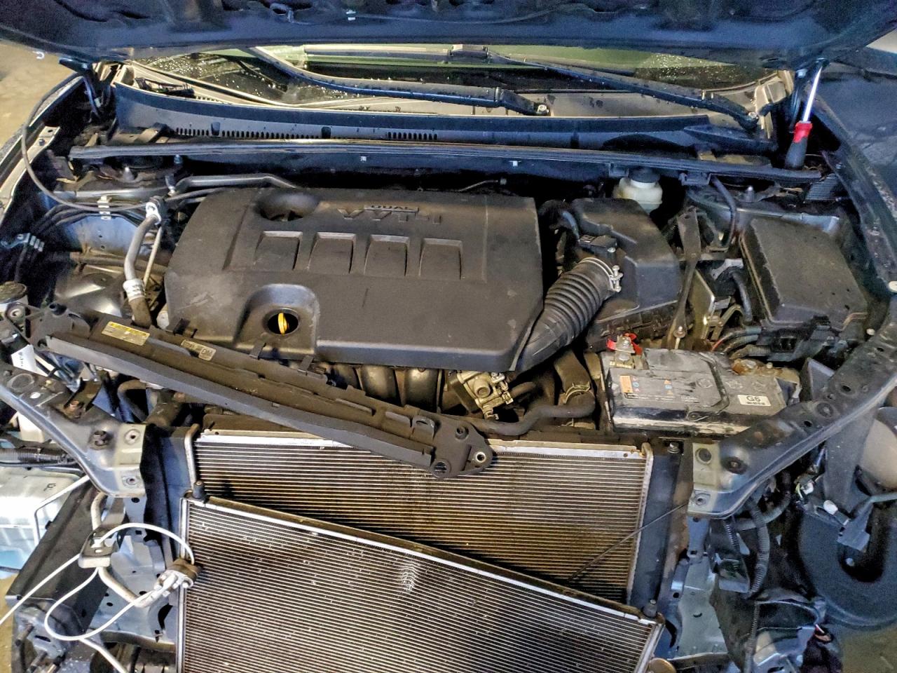 2015 TOYOTA COROLLA L photo 11