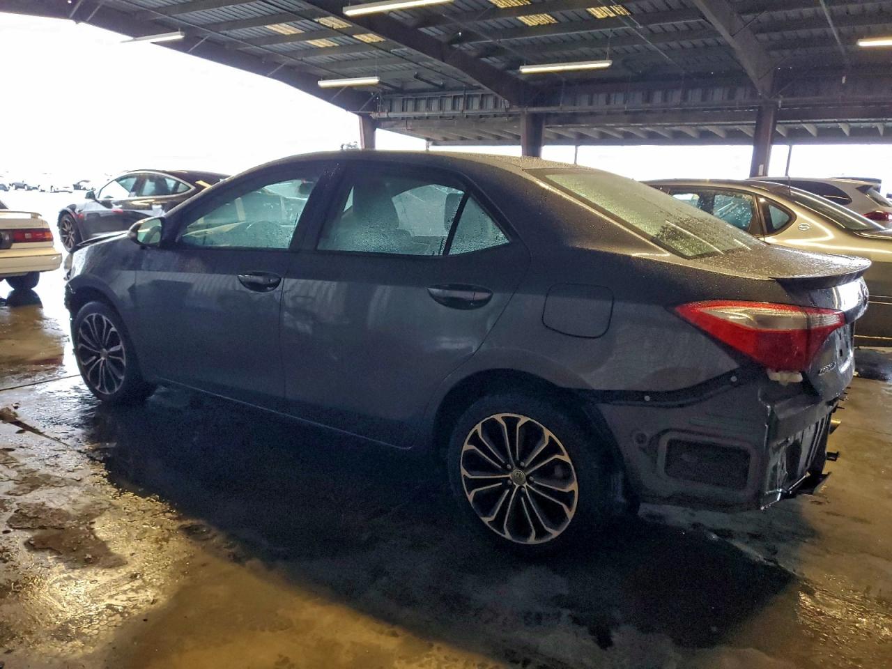 2015 TOYOTA COROLLA L photo 2