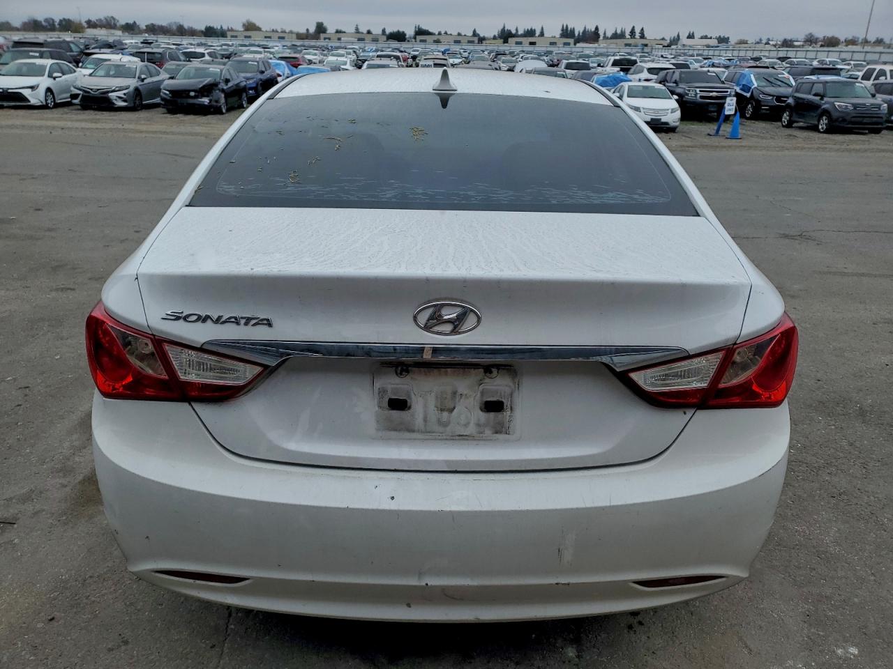 2011 HYUNDAI SONATA GLS photo 11