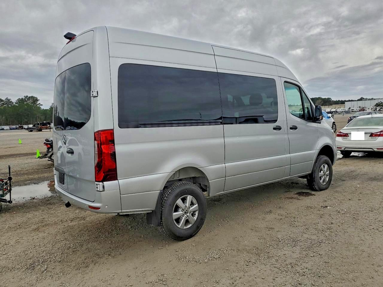 2022 MERCEDES-BENZ SPRINTER 2500 photo 7