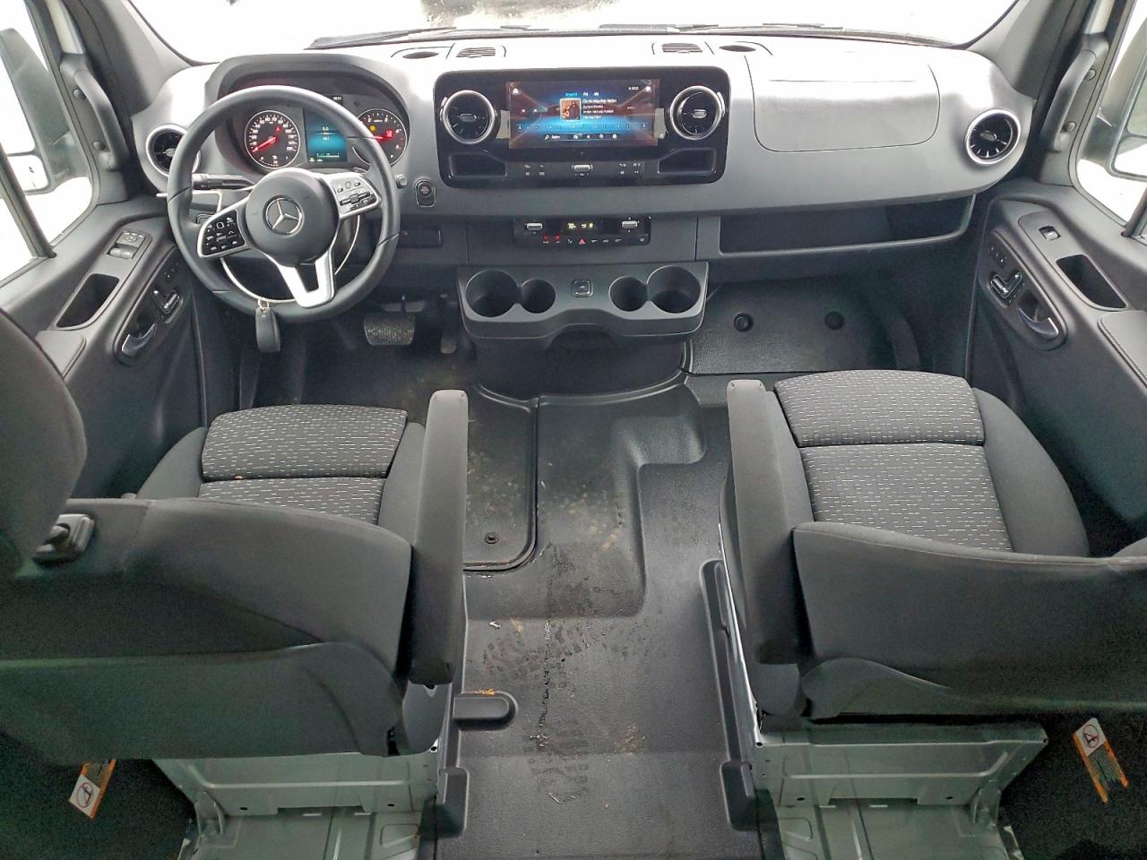 2022 MERCEDES-BENZ SPRINTER 2500 photo 22