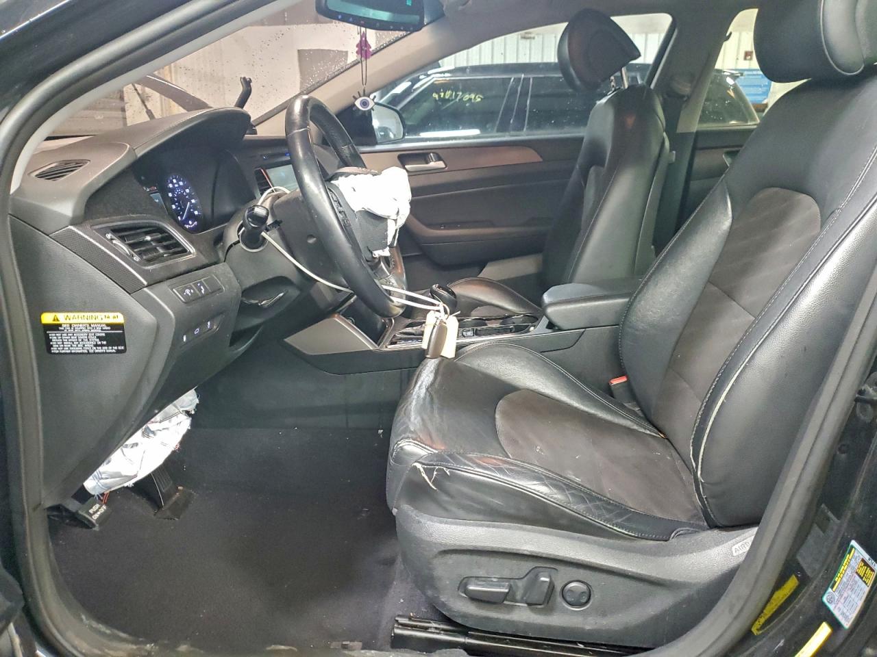 2015 HYUNDAI SONATA SPORT photo 13