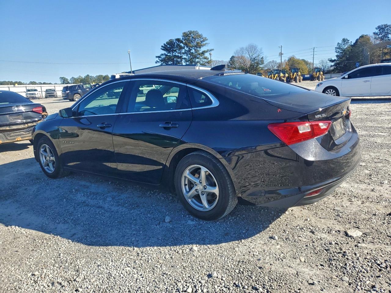 2017 CHEVROLET MALIBU LS photo 3