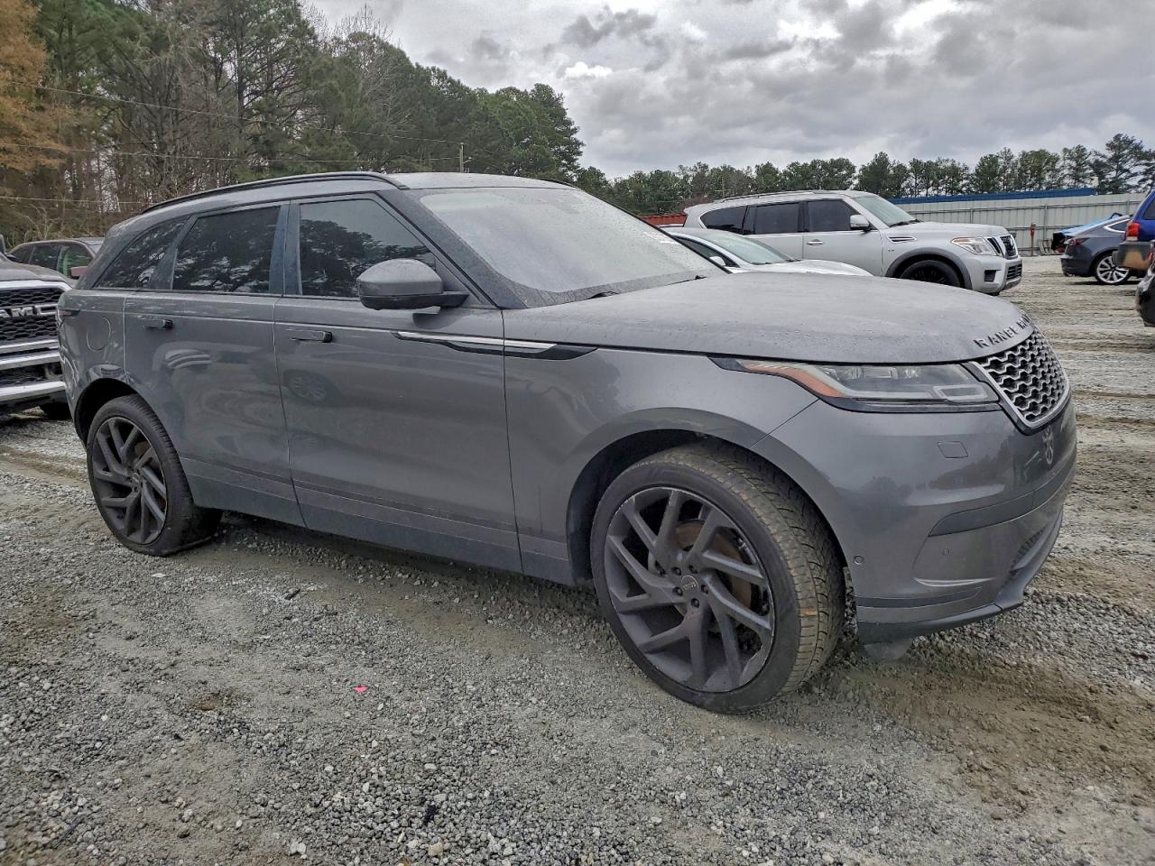 2019 LAND ROVER RANGE ROVER VELAR S photo 4