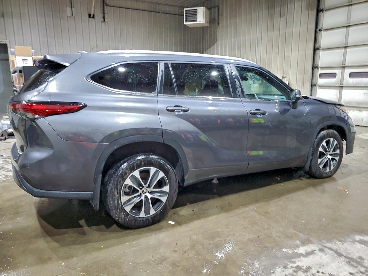 2023 TOYOTA HIGHLANDER L photo 3