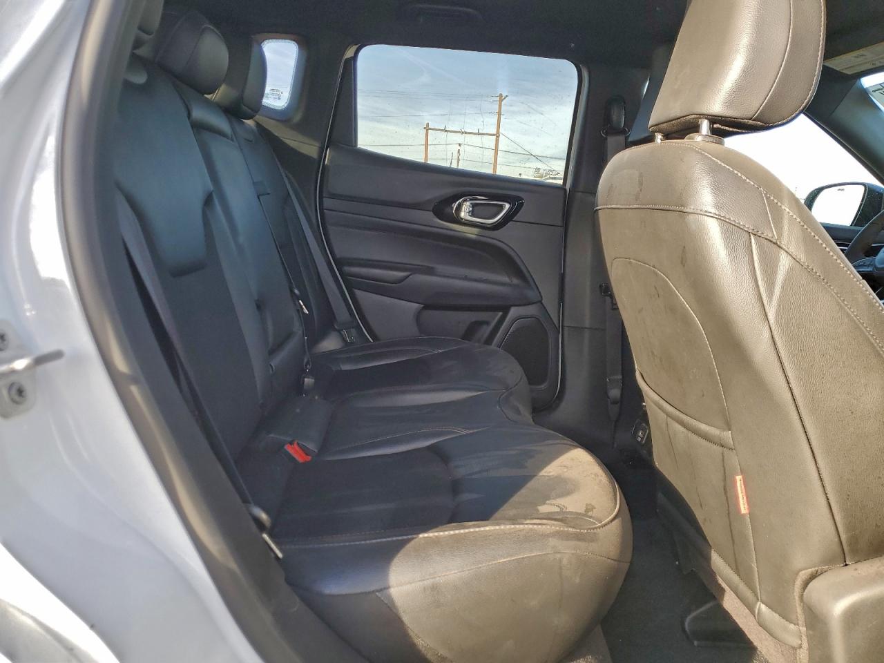 2025 JEEP COMPASS TRAILHAWK photo 11