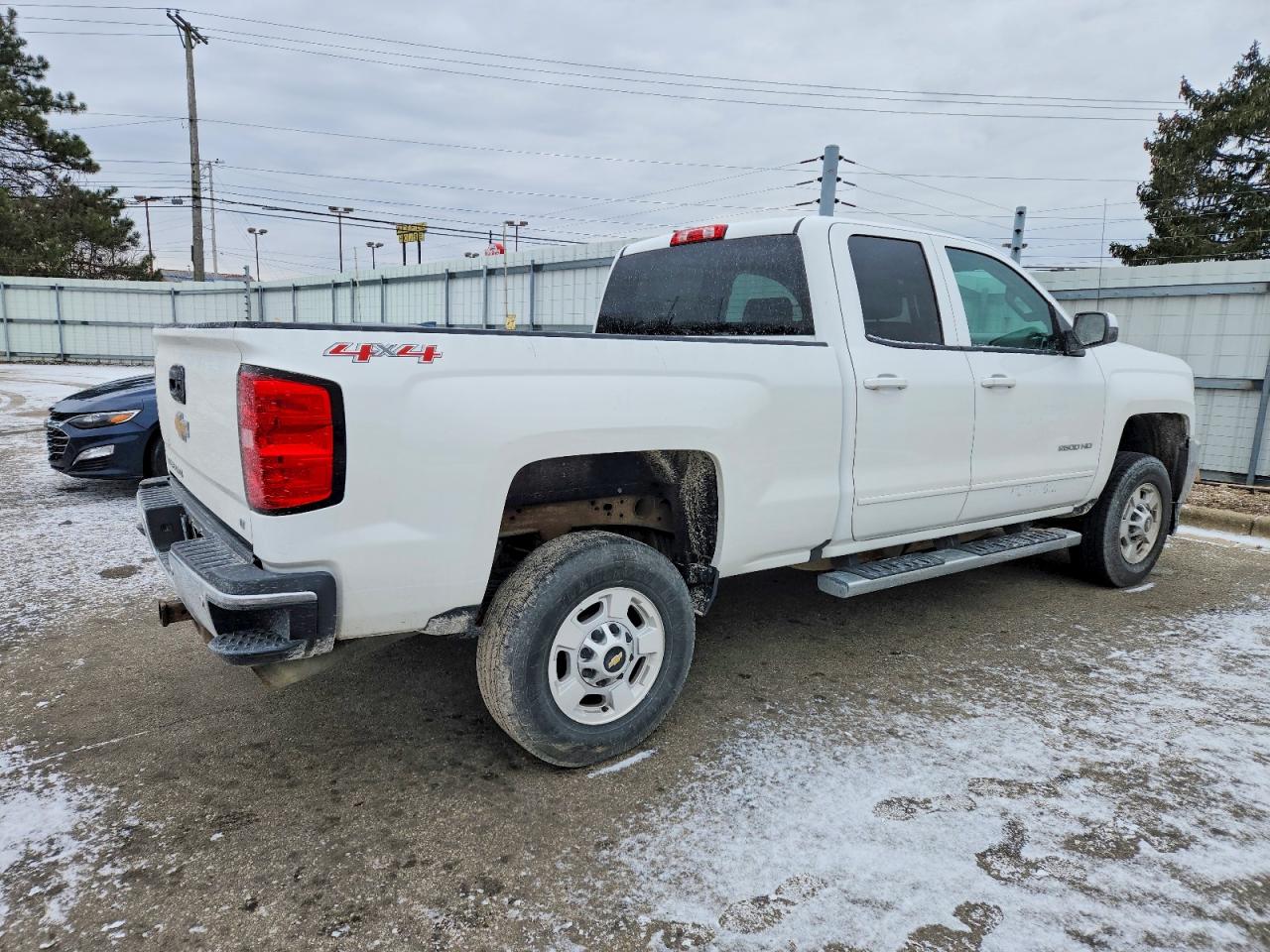 2017 CHEVROLET SILVERADO K2500 HEAVY DUTY LT photo 3