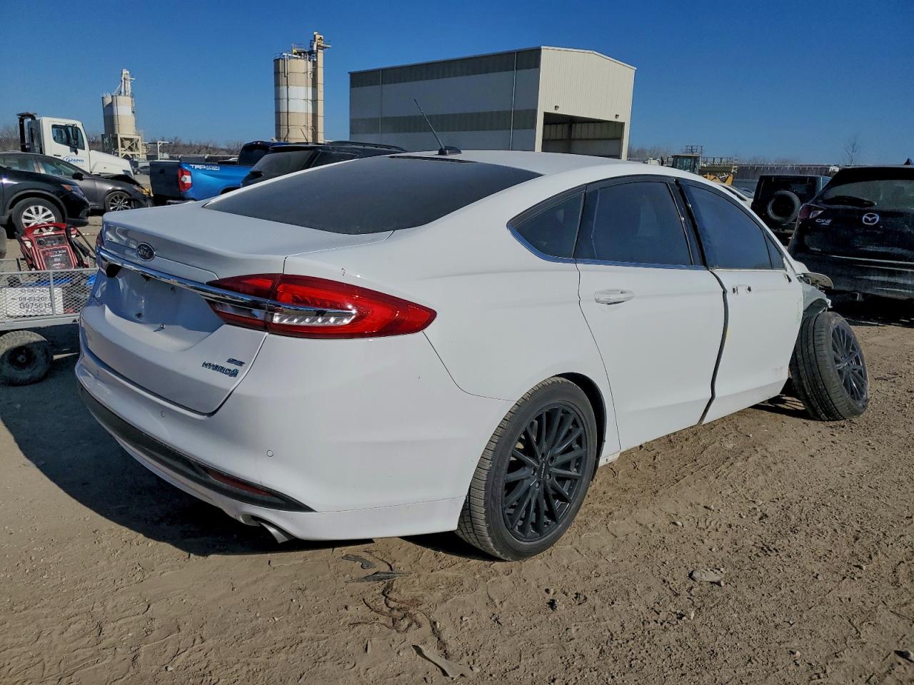 2017 FORD FUSION SE HYBRID photo 3
