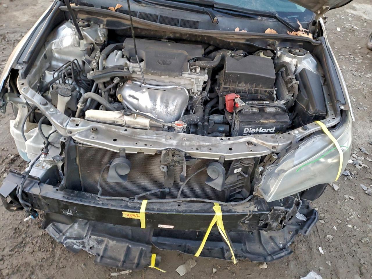2016 TOYOTA CAMRY LE photo 21