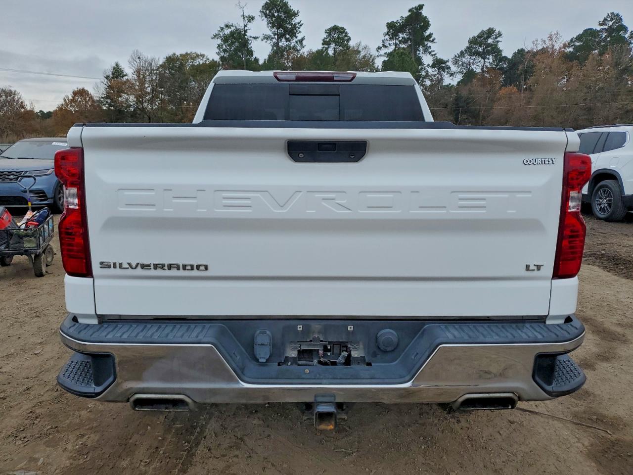 2020 CHEVROLET SILVERADO K1500 LT photo 11