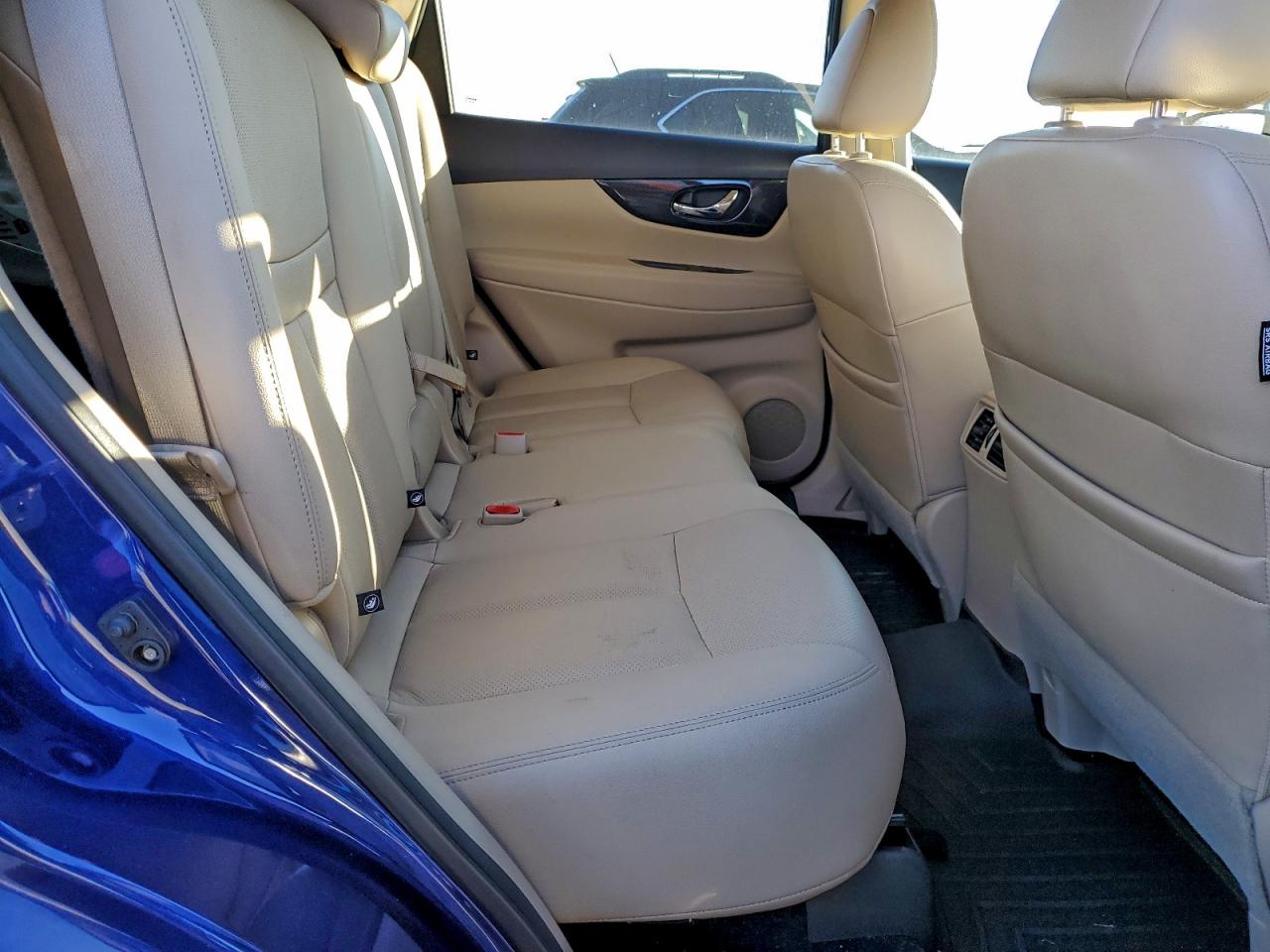 2017 NISSAN ROGUE SV photo 31