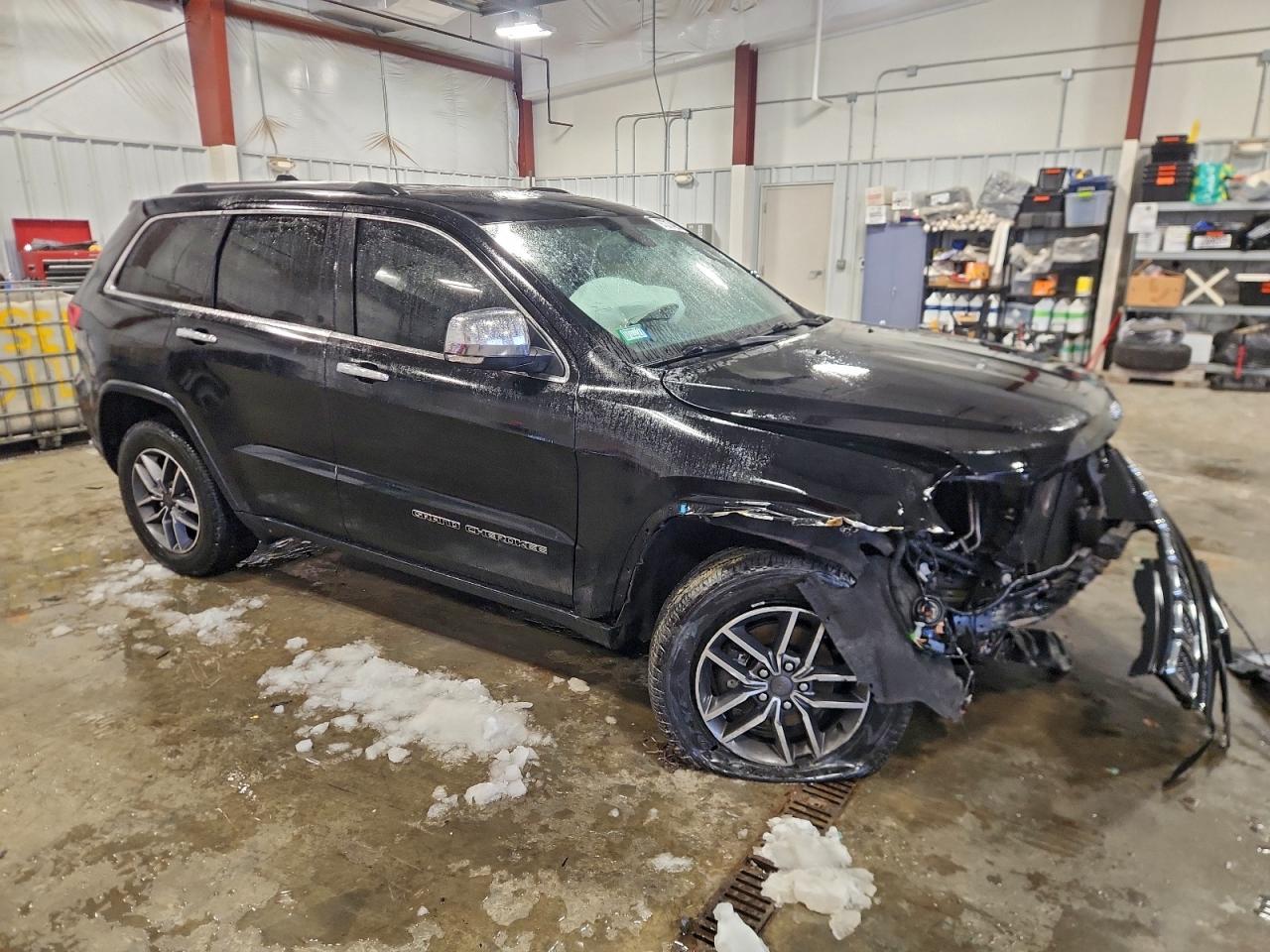 2018 JEEP GRAND CHEROKEE LIMITED photo 4