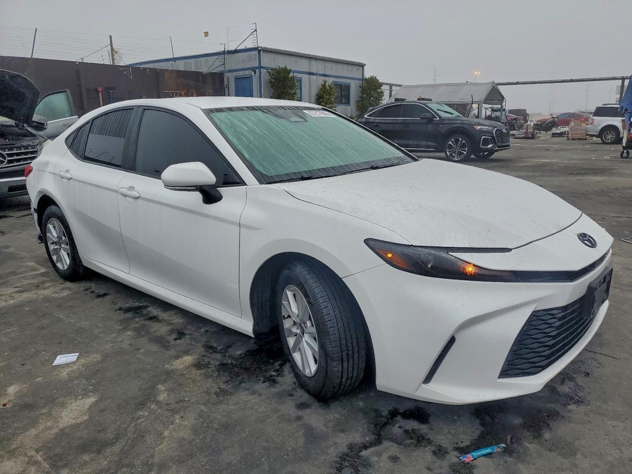 2025 TOYOTA CAMRY XSE photo 4