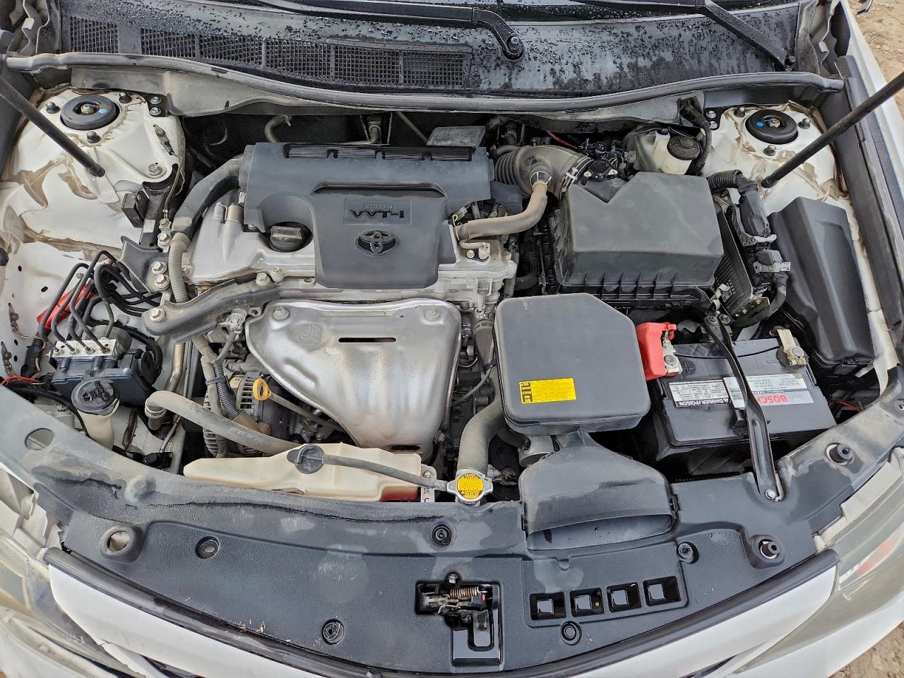 2013 TOYOTA CAMRY L photo 11