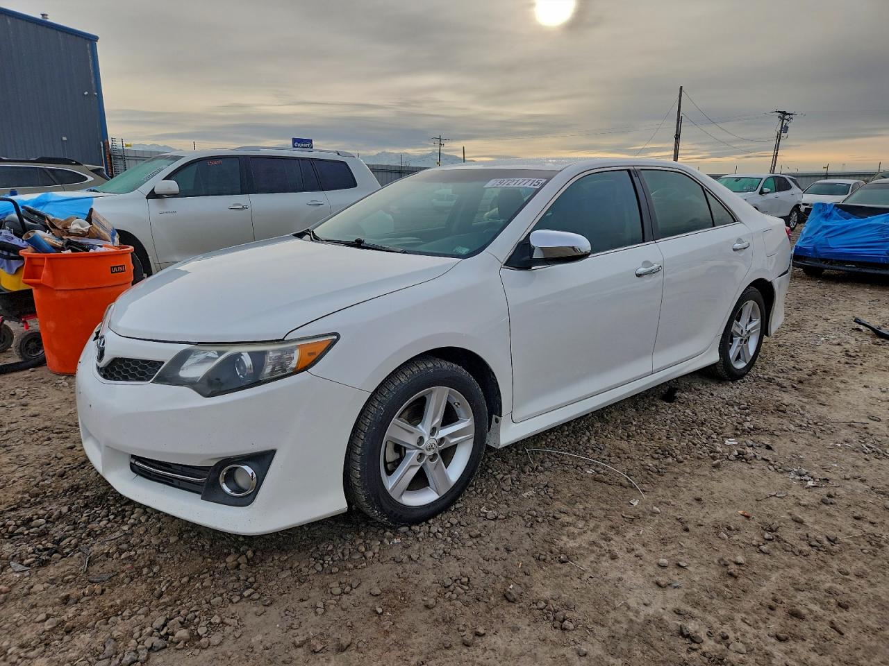 2013 TOYOTA CAMRY
