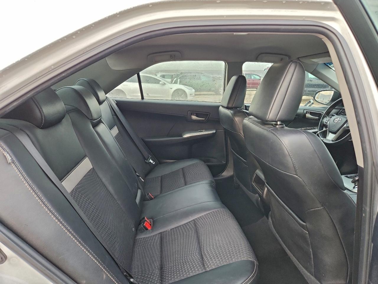2013 TOYOTA CAMRY L photo 10