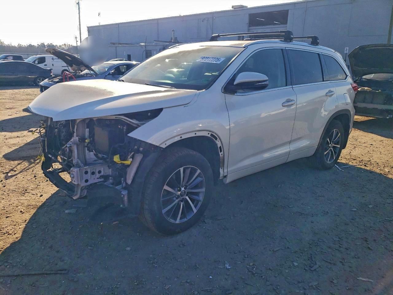 2018 TOYOTA HIGHLANDER