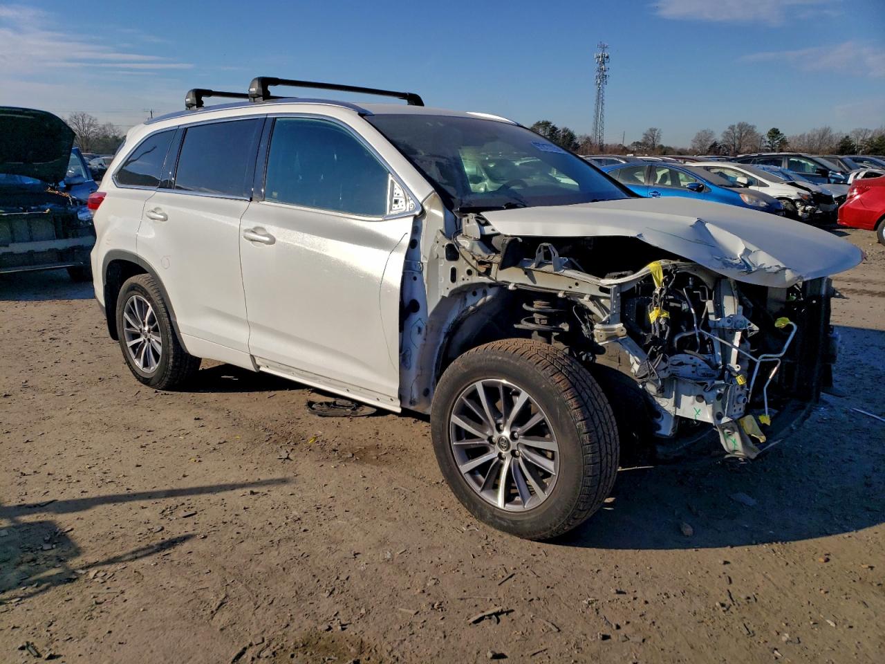 2018 TOYOTA HIGHLANDER SE photo 10