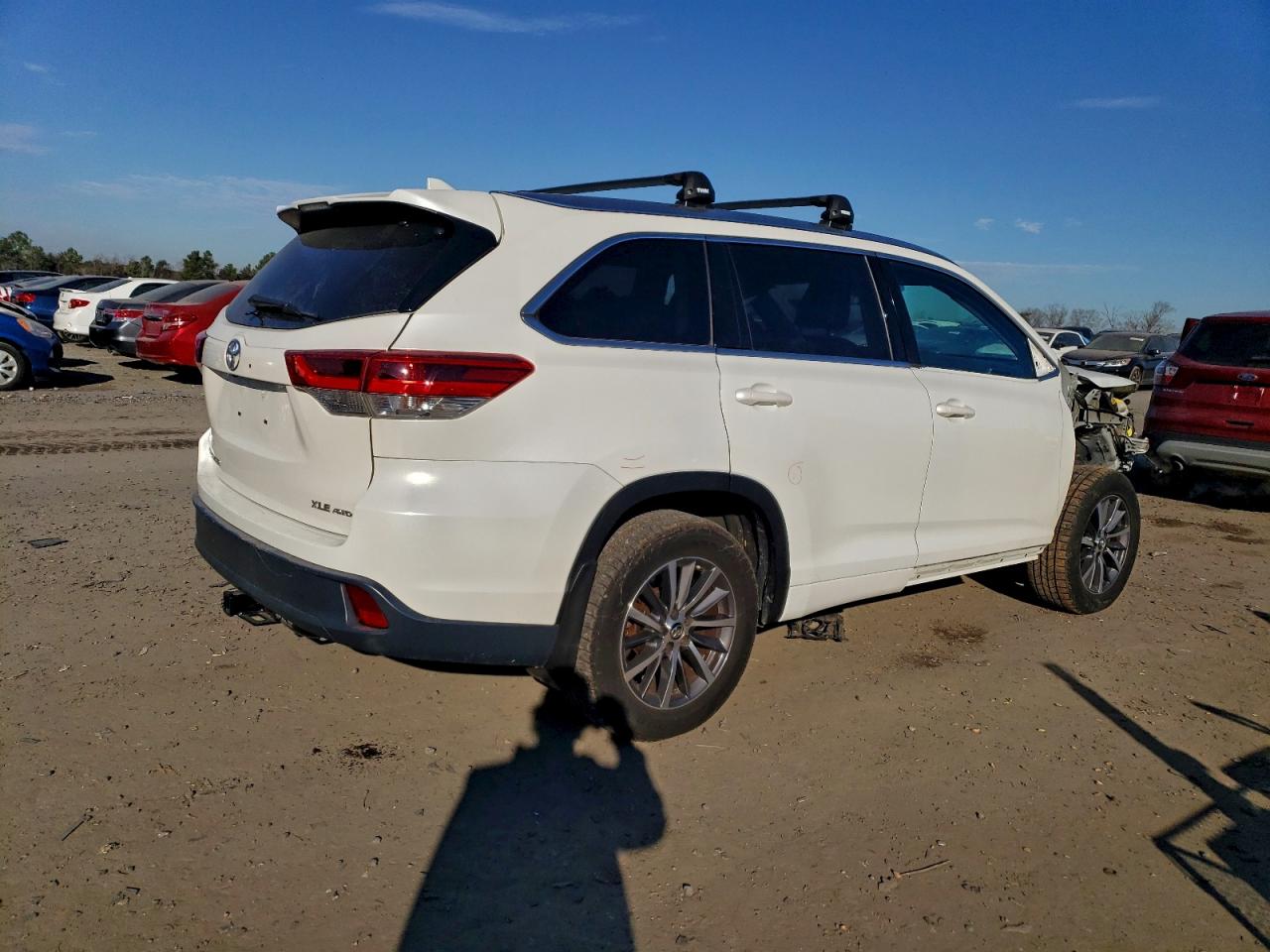2018 TOYOTA HIGHLANDER SE photo 7