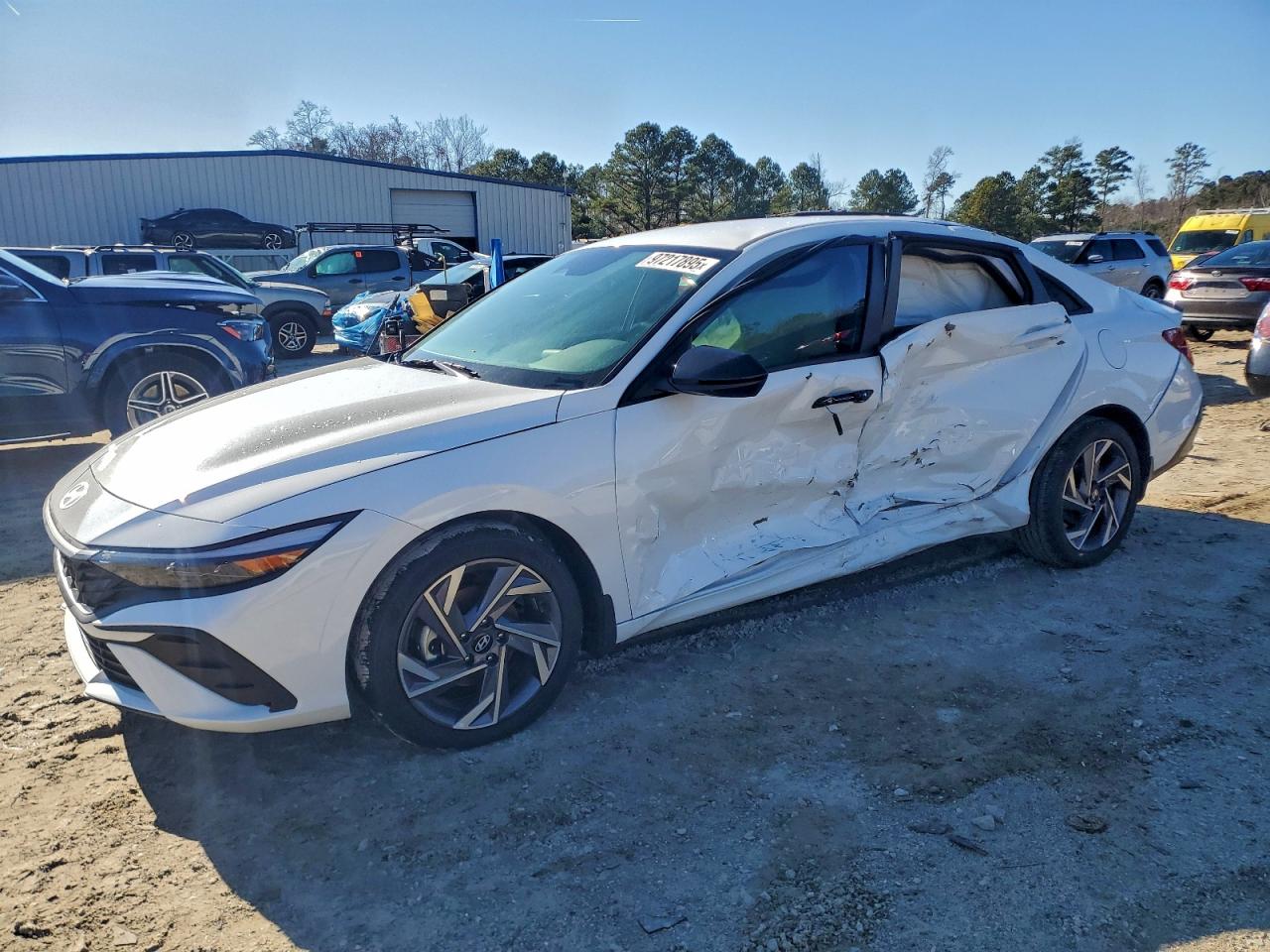 2025 HYUNDAI ELANTRA