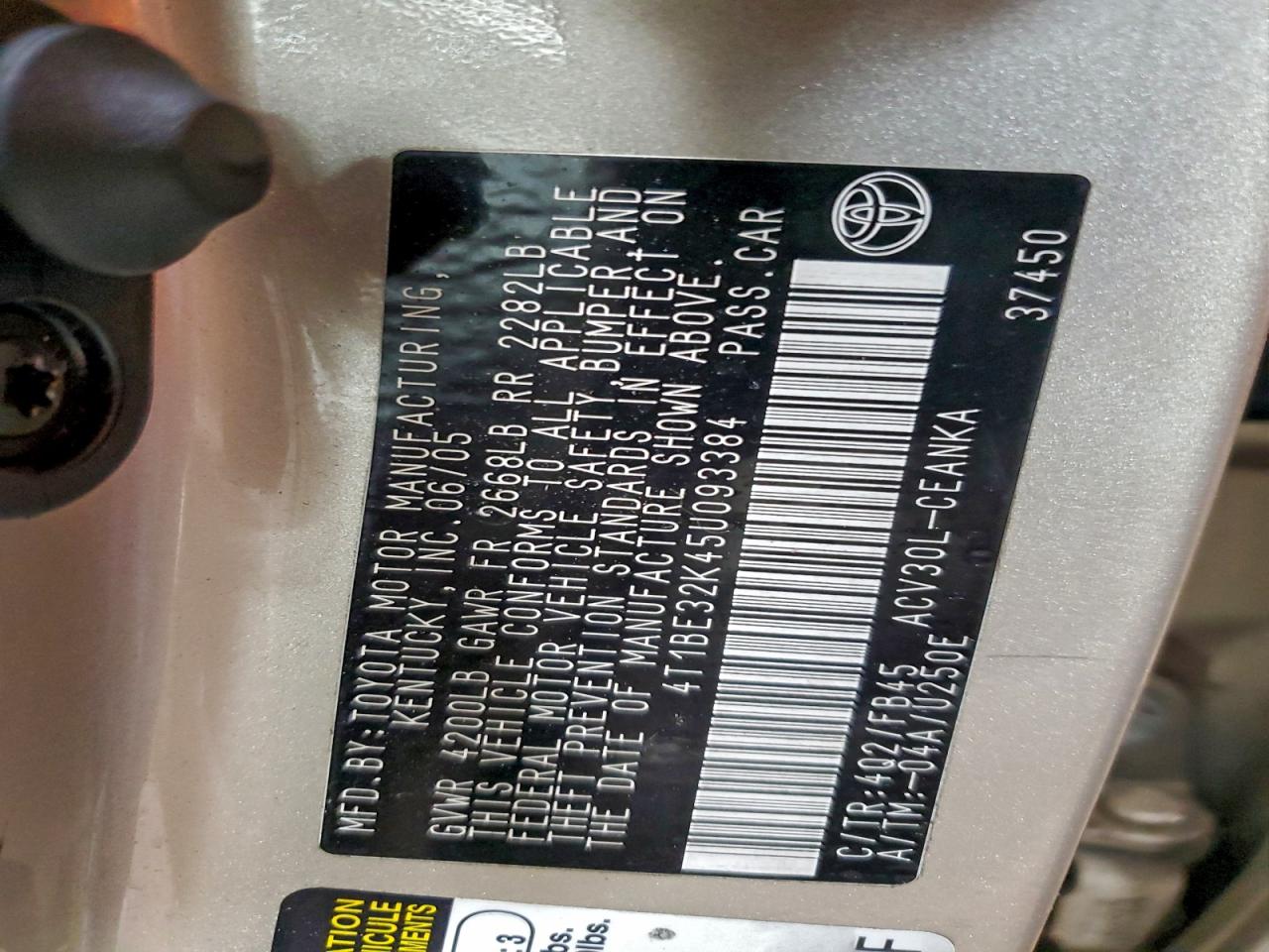 2005 TOYOTA CAMRY LE photo 23