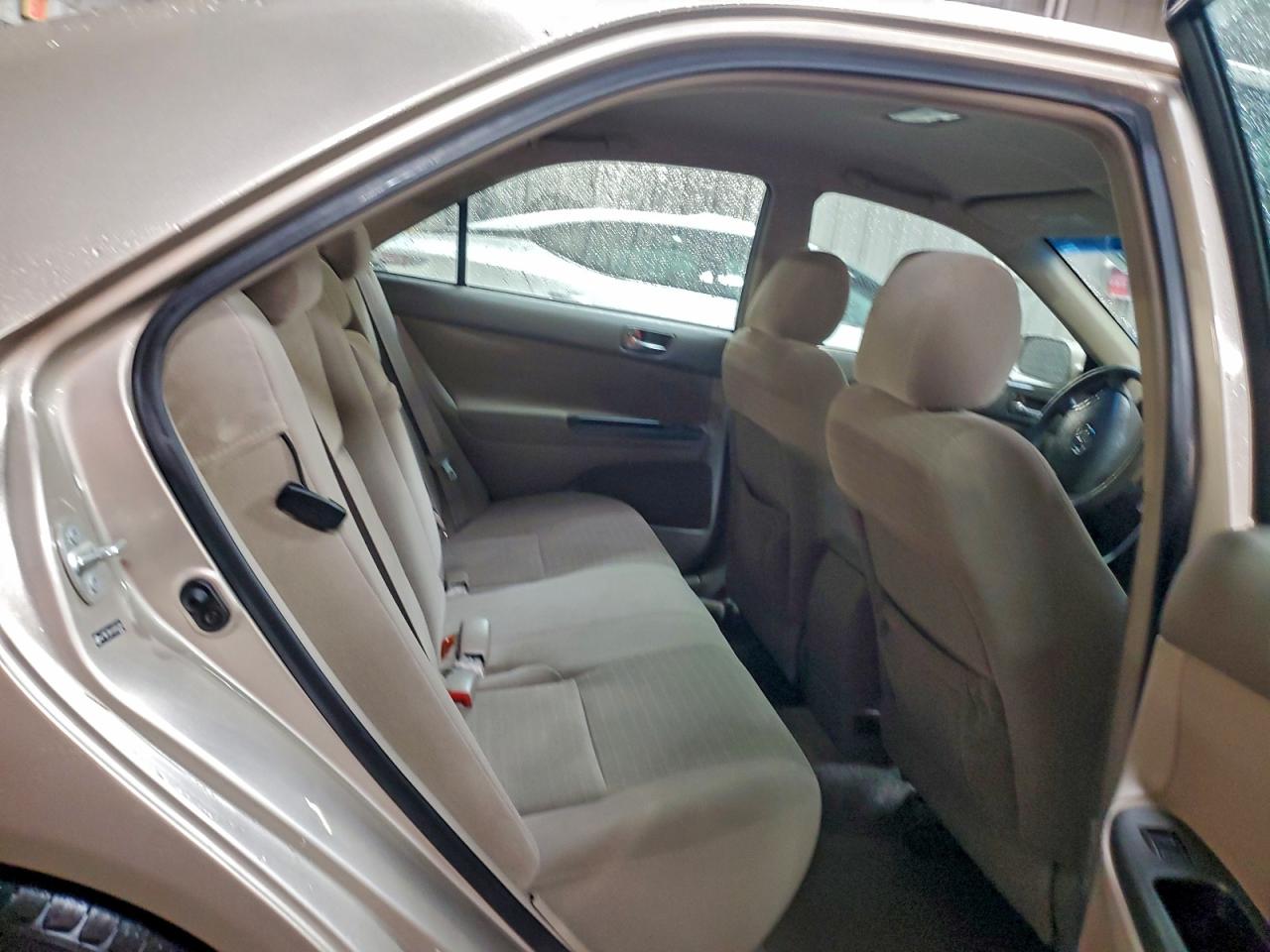 2005 TOYOTA CAMRY LE photo 19