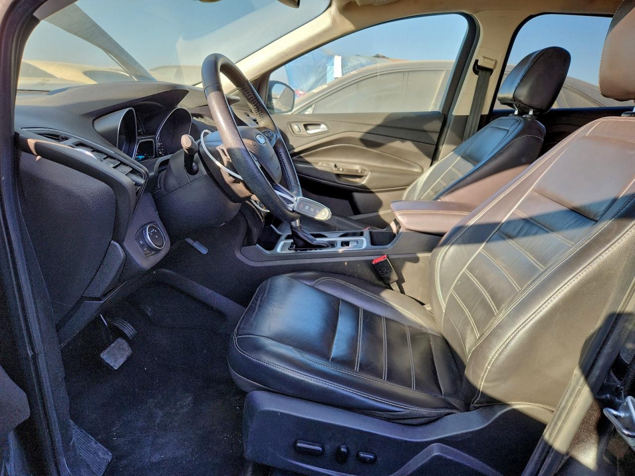 2017 FORD ESCAPE TITANIUM photo 7