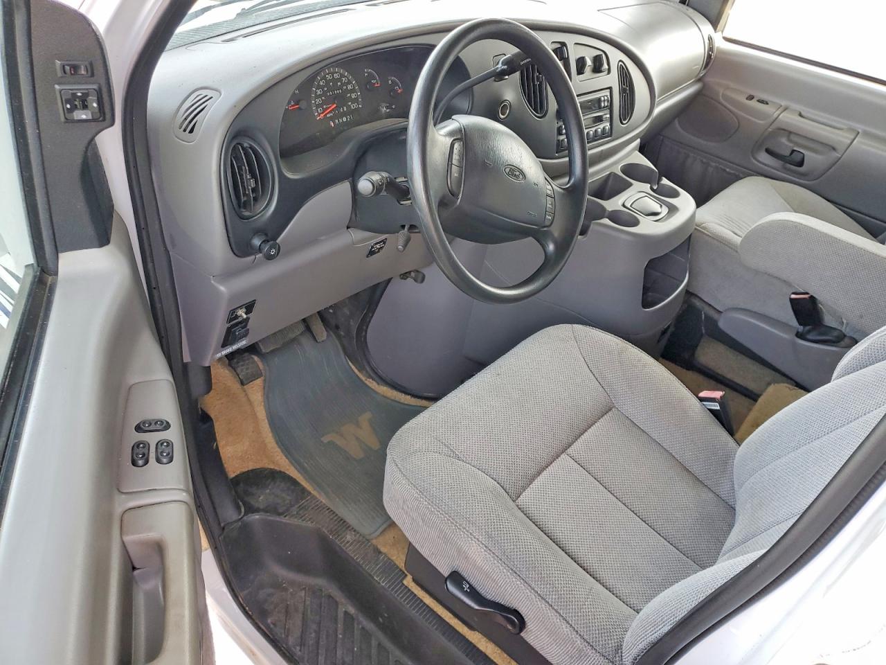 2000 FORD ECONOLINE E450 SUPER DUTY CUTAWAY VAN photo 15