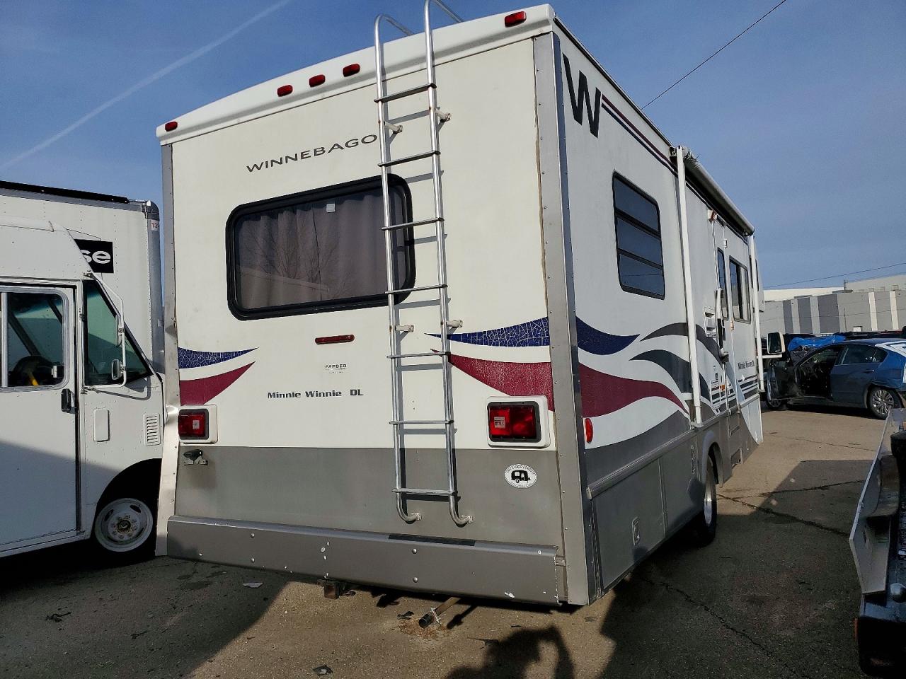 2000 FORD ECONOLINE E450 SUPER DUTY CUTAWAY VAN photo 5