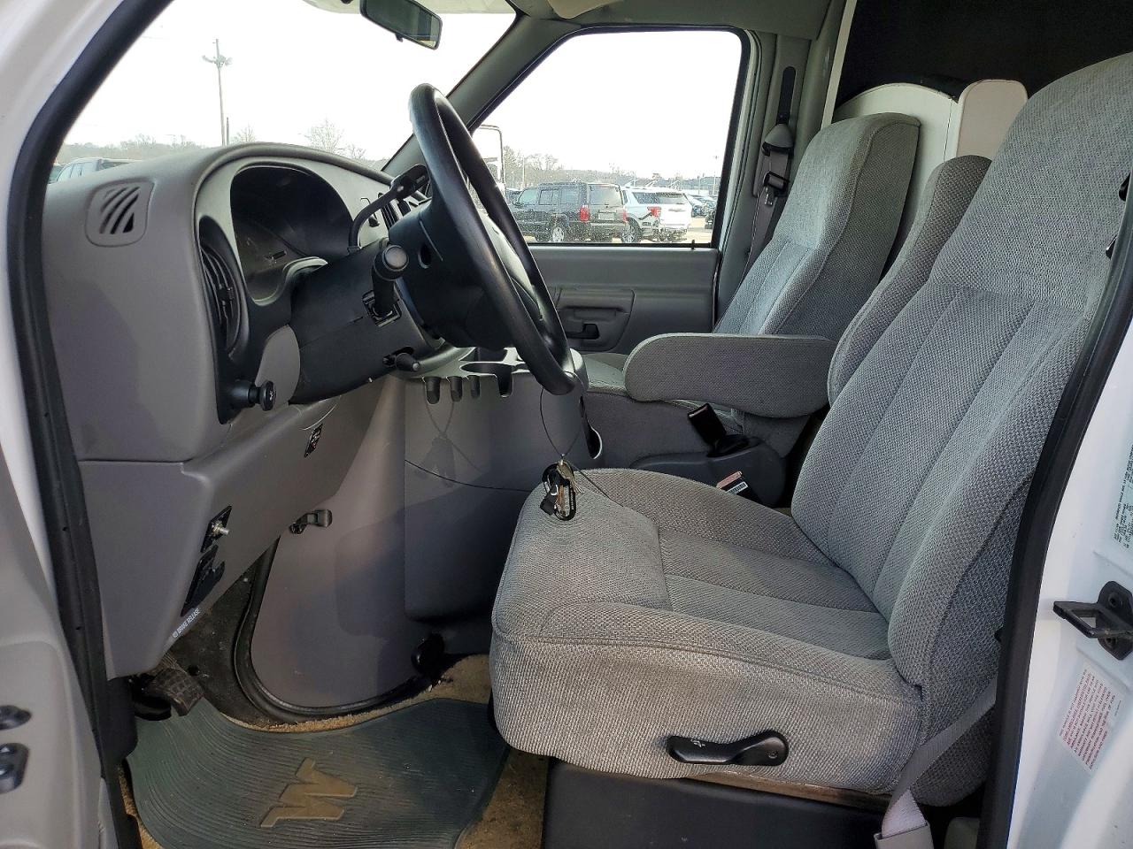 2000 FORD ECONOLINE E450 SUPER DUTY CUTAWAY VAN photo 13
